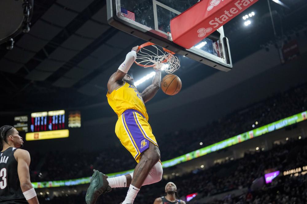 也是向全球 也是向全球