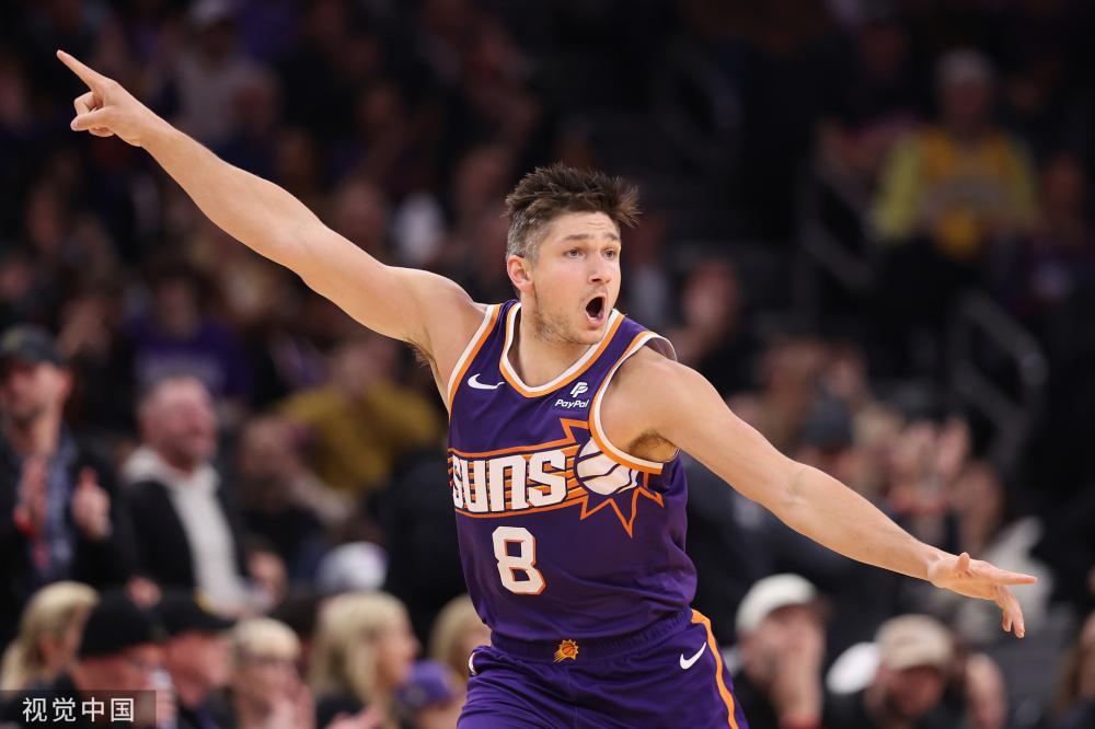 中场新援在 中场新援在