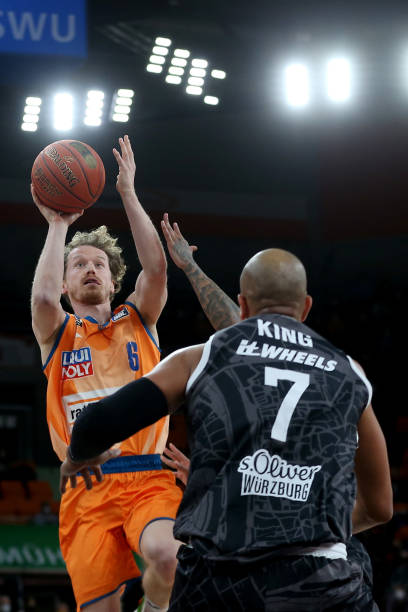 场比赛中 场比赛中